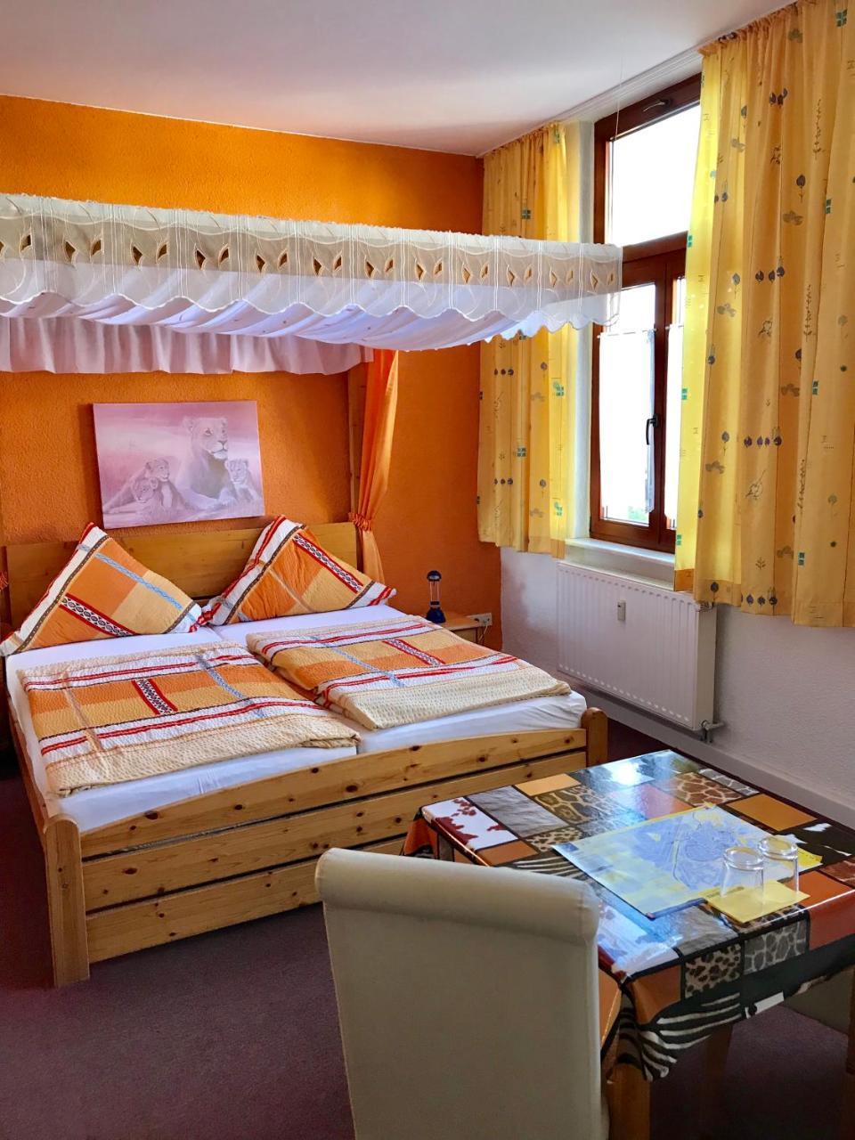 Готель Pension Holzhausen Кведлінбург Екстер'єр фото
